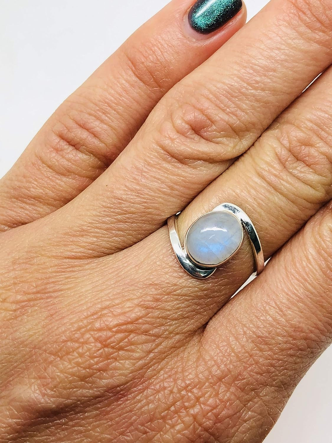 Oval Moonstone Ring- 925 Sterling Silver - Ethnic Boho Chic Hand Made Jewelry - Fashionable and Stylish for Girls and Women -Us Size 5-10