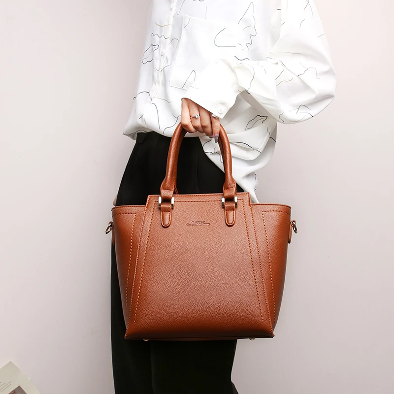 Gramercy Leather Tote - Cosmopolitan Companion for any Gathering